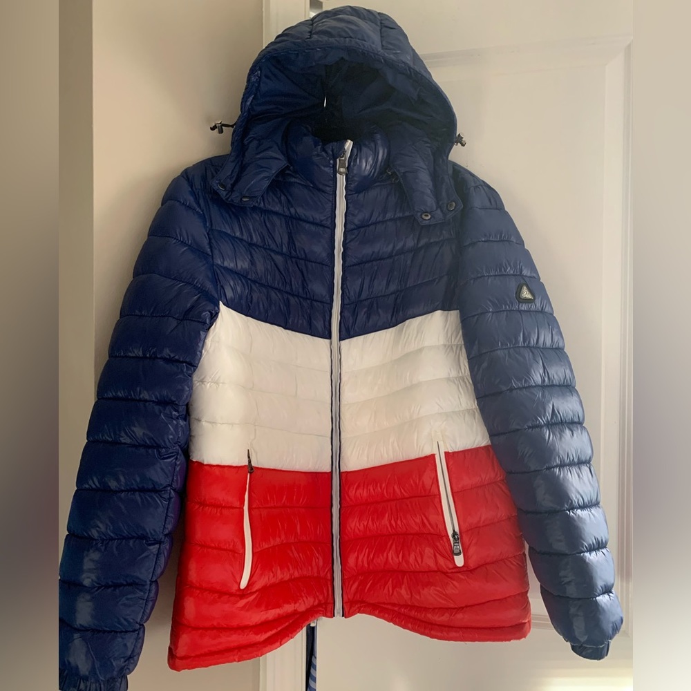 MOVING SALE 🎊 Puffy coat worn once zip up one flaw ink marks see all pictures